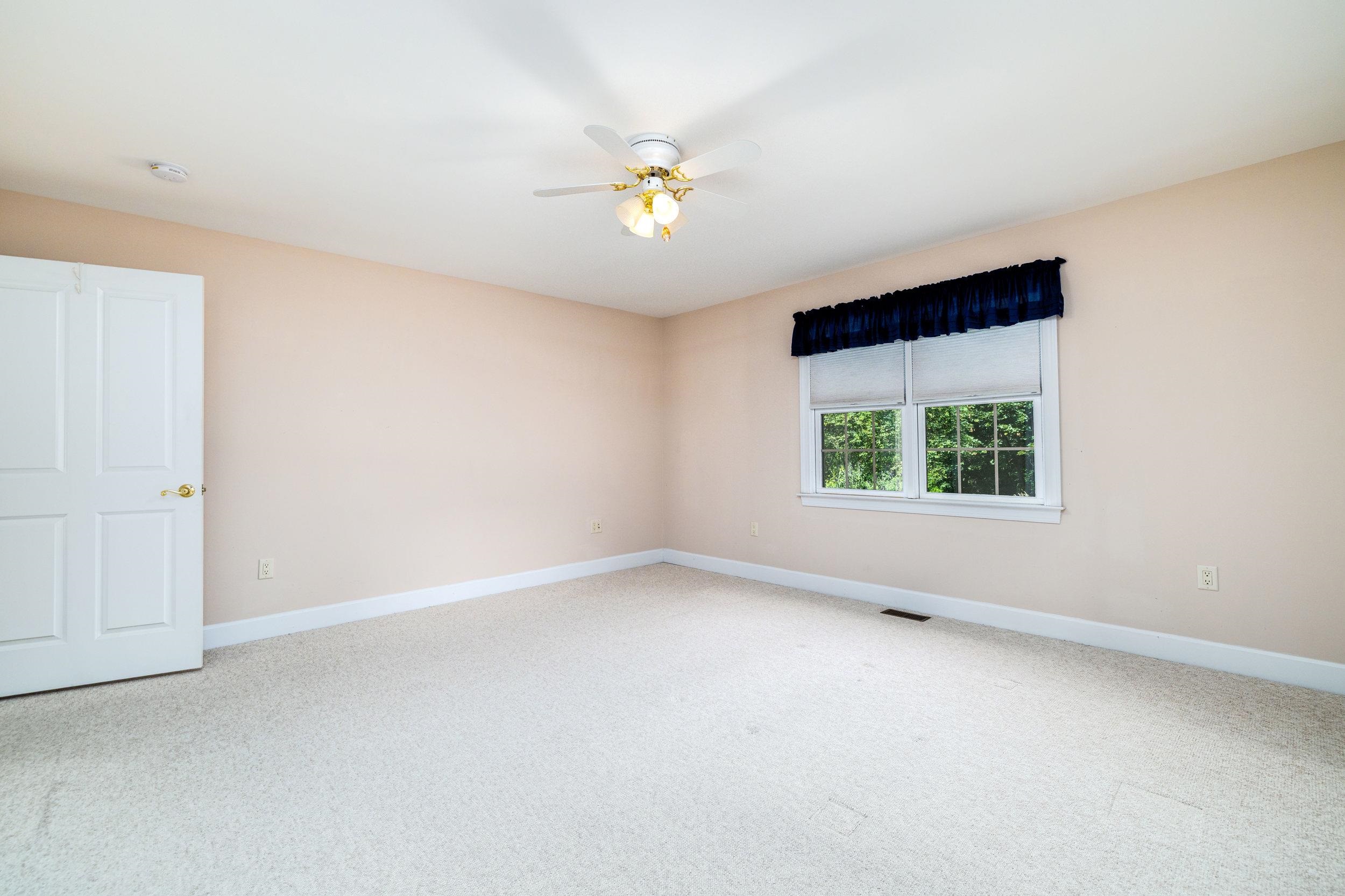 615 KESTREL CT, WOODSTOCK, Virginia 22664, 3 Bedrooms Bedrooms, ,2 BathroomsBathrooms,Residential,615 KESTREL CT,666325 MLS # 666325