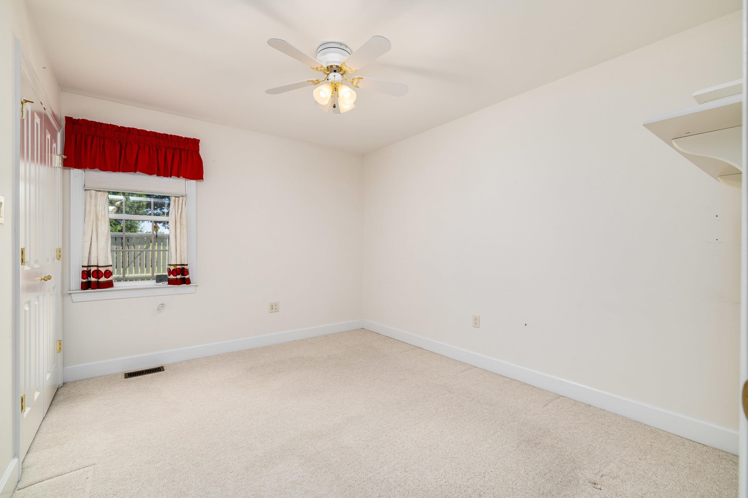 615 KESTREL CT, WOODSTOCK, Virginia 22664, 3 Bedrooms Bedrooms, ,2 BathroomsBathrooms,Residential,615 KESTREL CT,666325 MLS # 666325