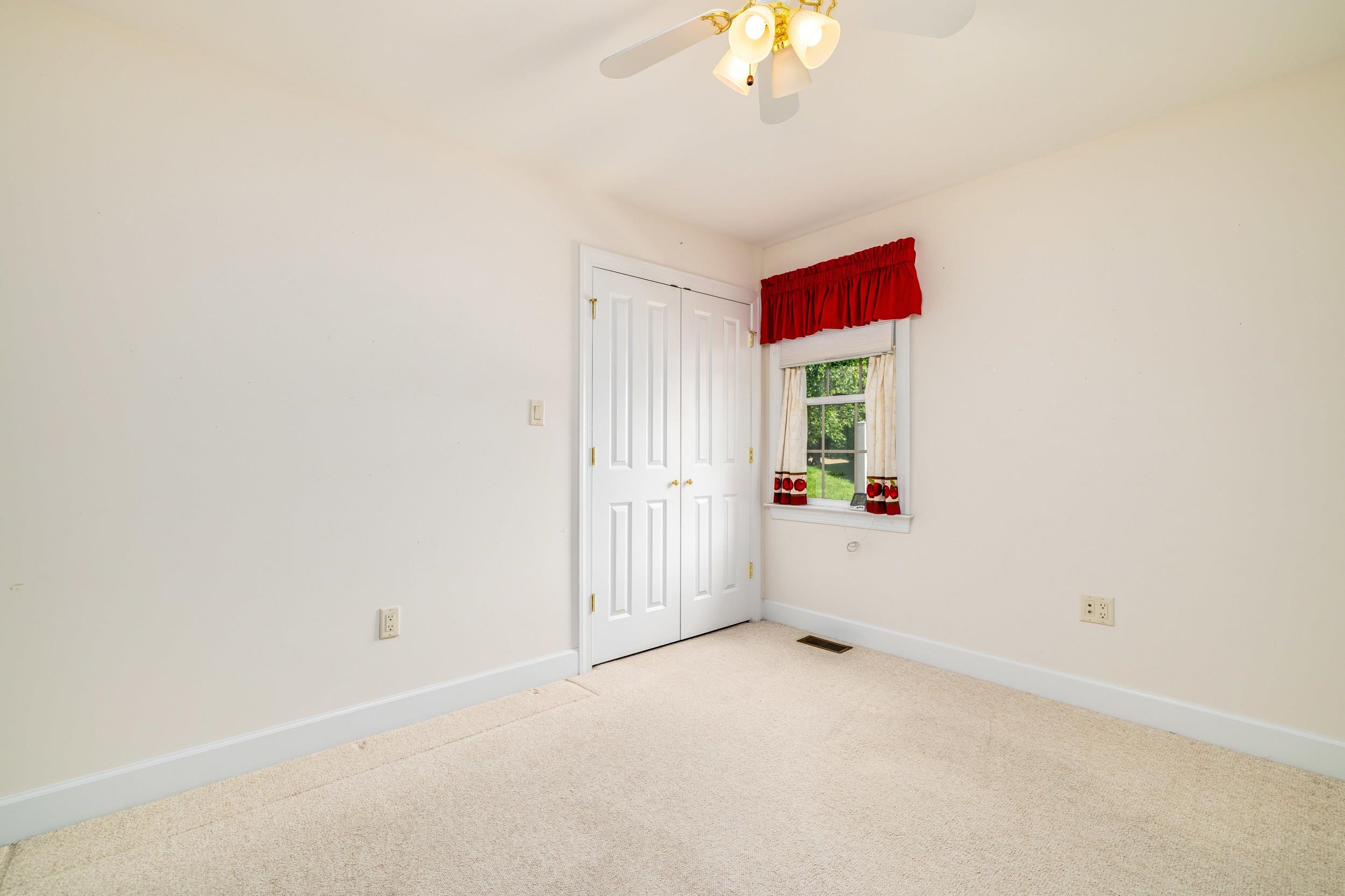 615 KESTREL CT, WOODSTOCK, Virginia 22664, 3 Bedrooms Bedrooms, ,2 BathroomsBathrooms,Residential,615 KESTREL CT,666325 MLS # 666325