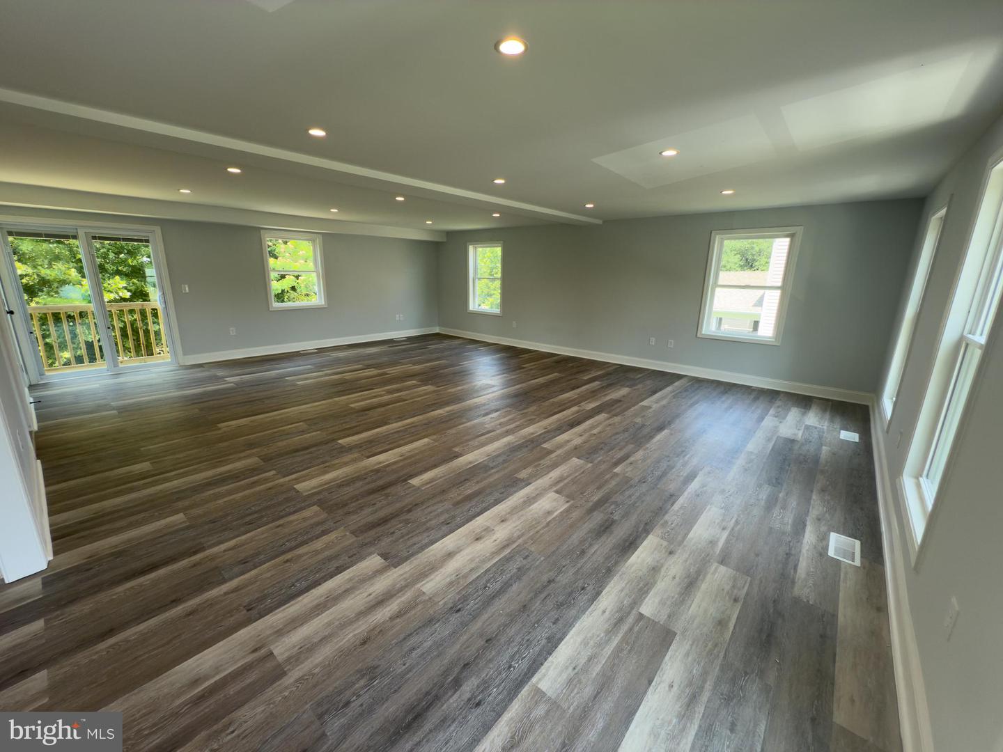 1002 POTOMAC DR, STAFFORD, Virginia 22554, 6 Bedrooms Bedrooms, ,4 BathroomsBathrooms,Residential,For sale,1002 POTOMAC DR,VAST2039082 MLS # VAST2039082