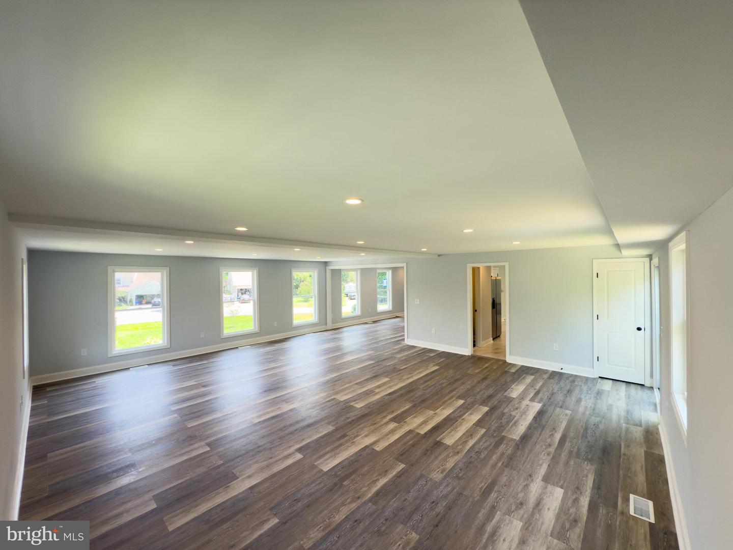 1002 POTOMAC DR, STAFFORD, Virginia 22554, 6 Bedrooms Bedrooms, ,4 BathroomsBathrooms,Residential,For sale,1002 POTOMAC DR,VAST2039082 MLS # VAST2039082