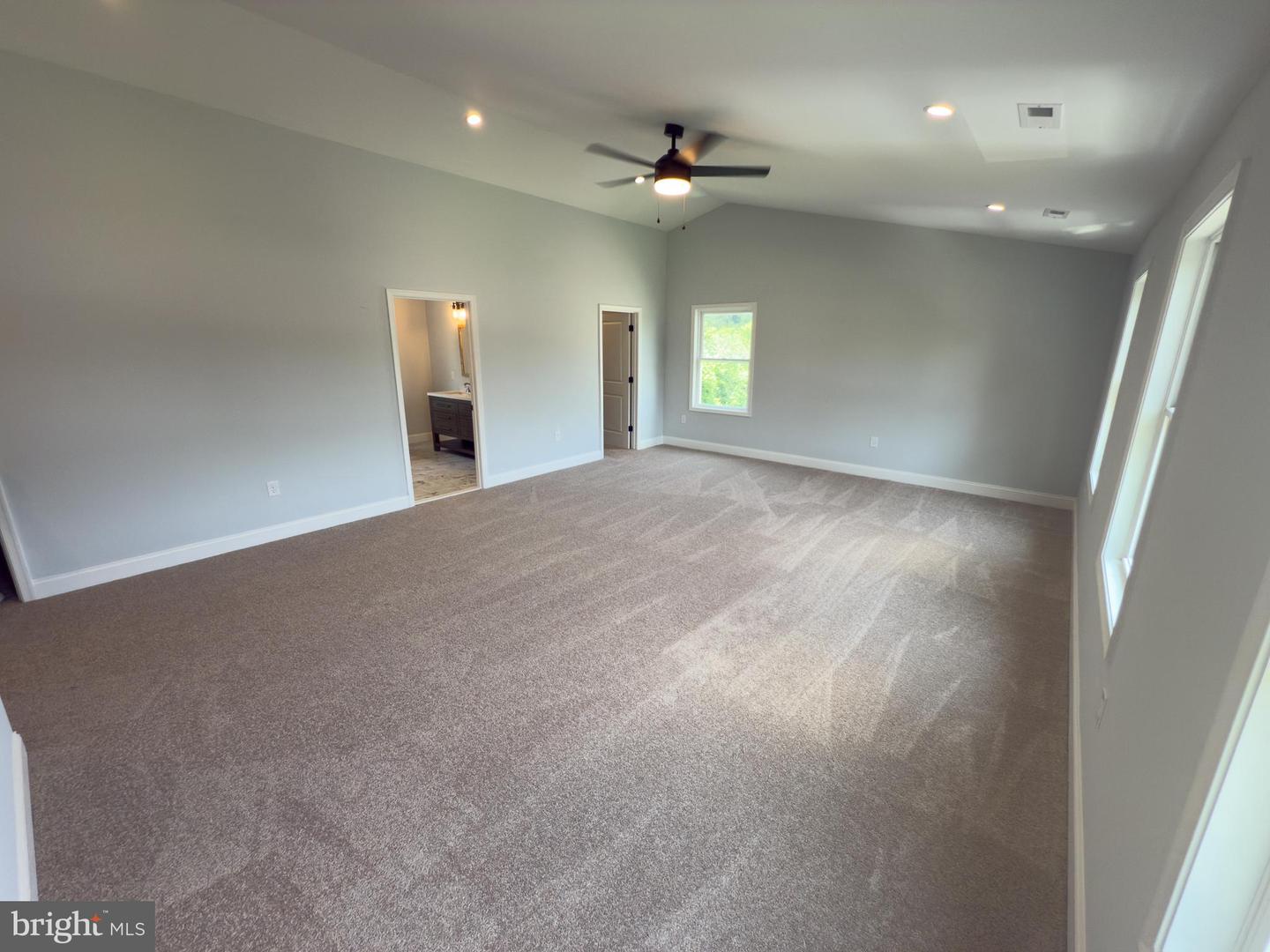 1002 POTOMAC DR, STAFFORD, Virginia 22554, 6 Bedrooms Bedrooms, ,4 BathroomsBathrooms,Residential,For sale,1002 POTOMAC DR,VAST2039082 MLS # VAST2039082