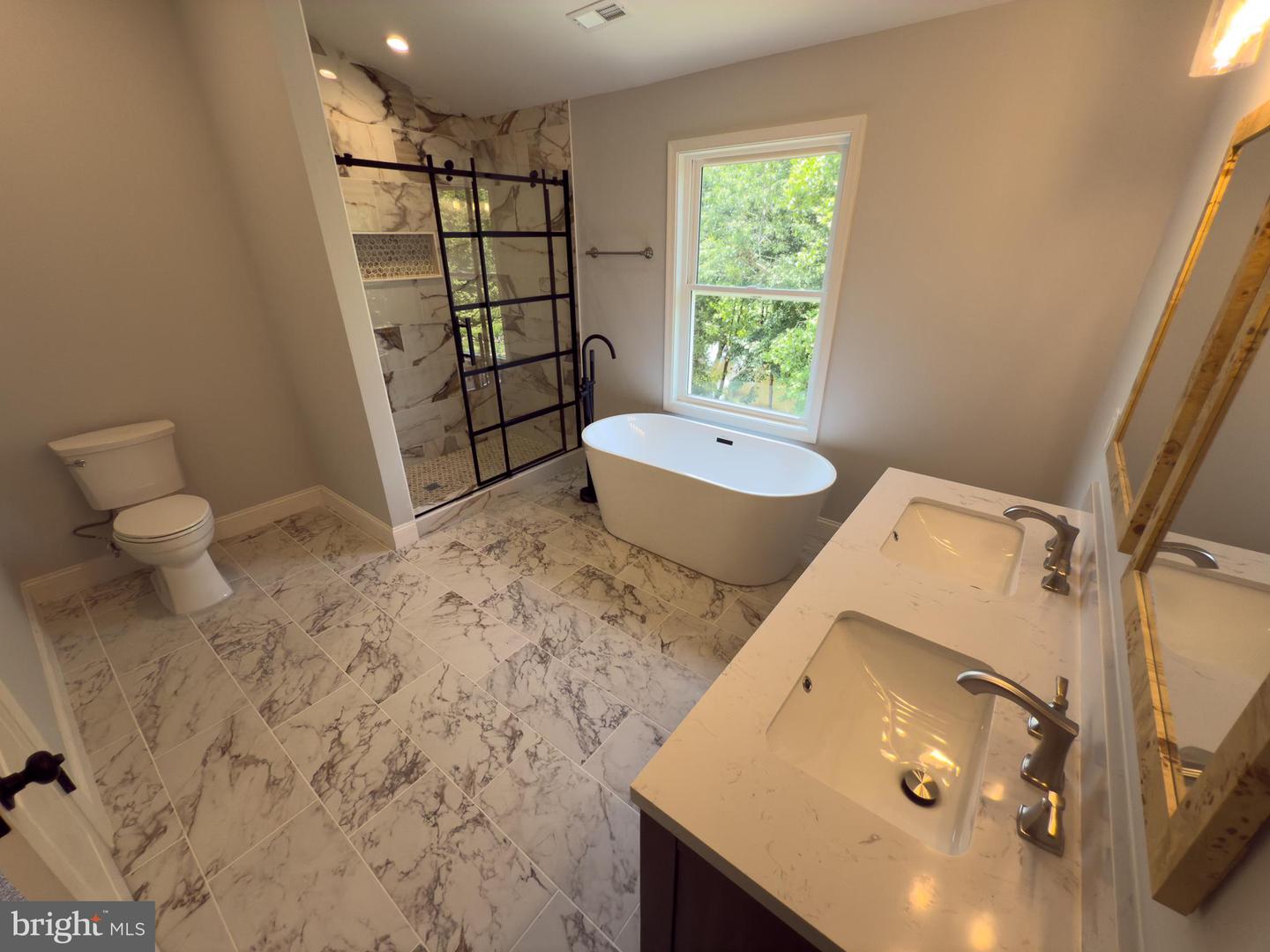 1002 POTOMAC DR, STAFFORD, Virginia 22554, 6 Bedrooms Bedrooms, ,4 BathroomsBathrooms,Residential,For sale,1002 POTOMAC DR,VAST2039082 MLS # VAST2039082