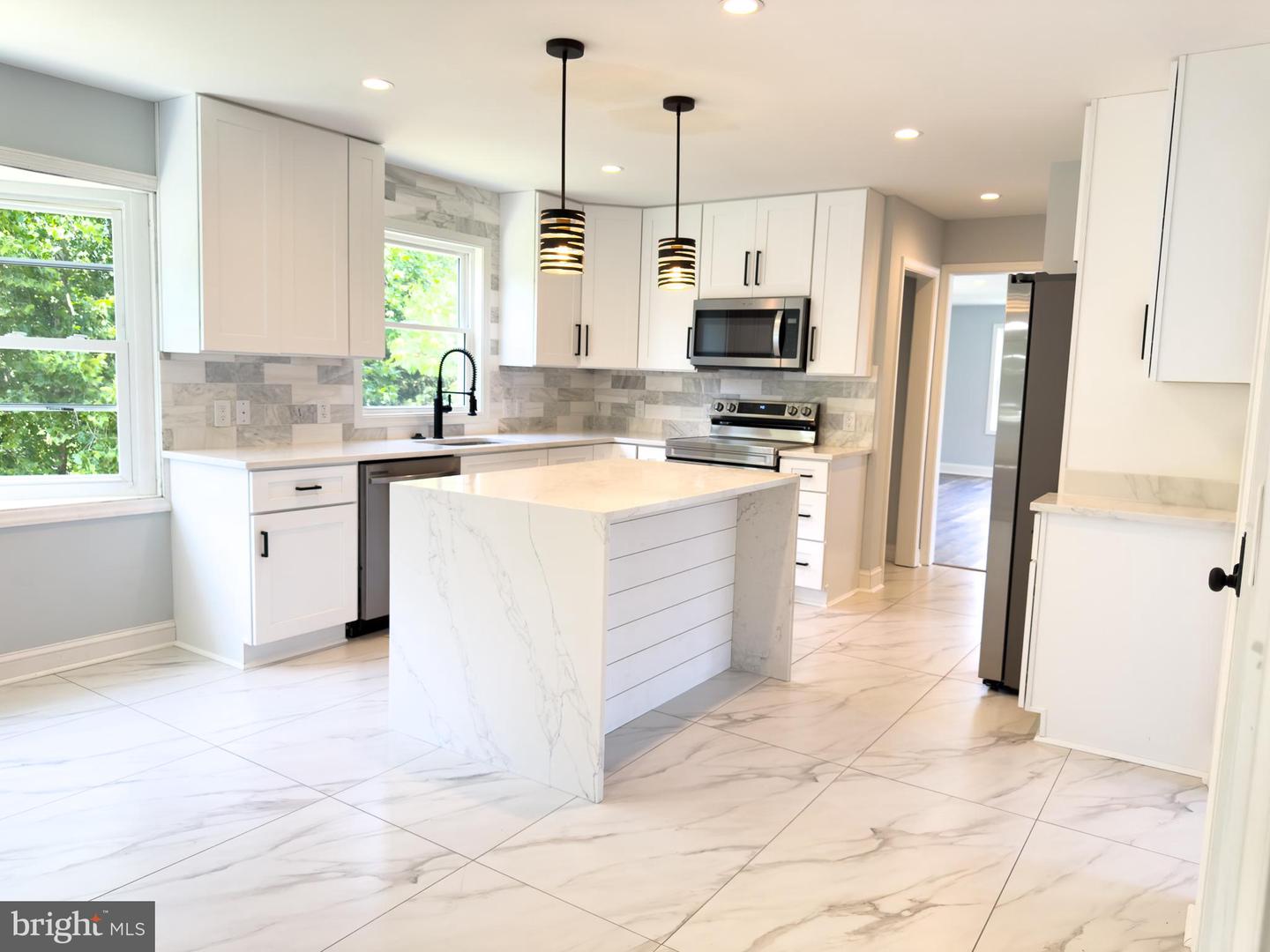 1002 POTOMAC DR, STAFFORD, Virginia 22554, 6 Bedrooms Bedrooms, ,4 BathroomsBathrooms,Residential,For sale,1002 POTOMAC DR,VAST2039082 MLS # VAST2039082