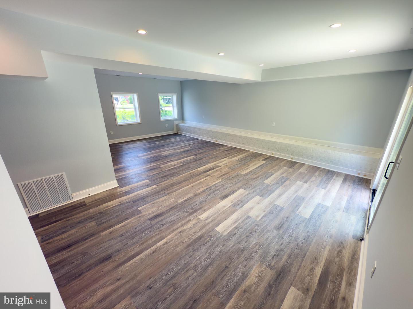 1002 POTOMAC DR, STAFFORD, Virginia 22554, 6 Bedrooms Bedrooms, ,4 BathroomsBathrooms,Residential,For sale,1002 POTOMAC DR,VAST2039082 MLS # VAST2039082