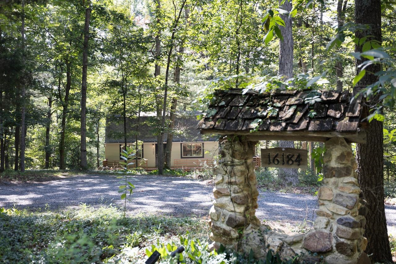 16184 MOONRISE LN, BROADWAY, Virginia 22815, 2 Bedrooms Bedrooms, ,1 BathroomBathrooms,Residential,16184 MOONRISE LN,666332 MLS # 666332