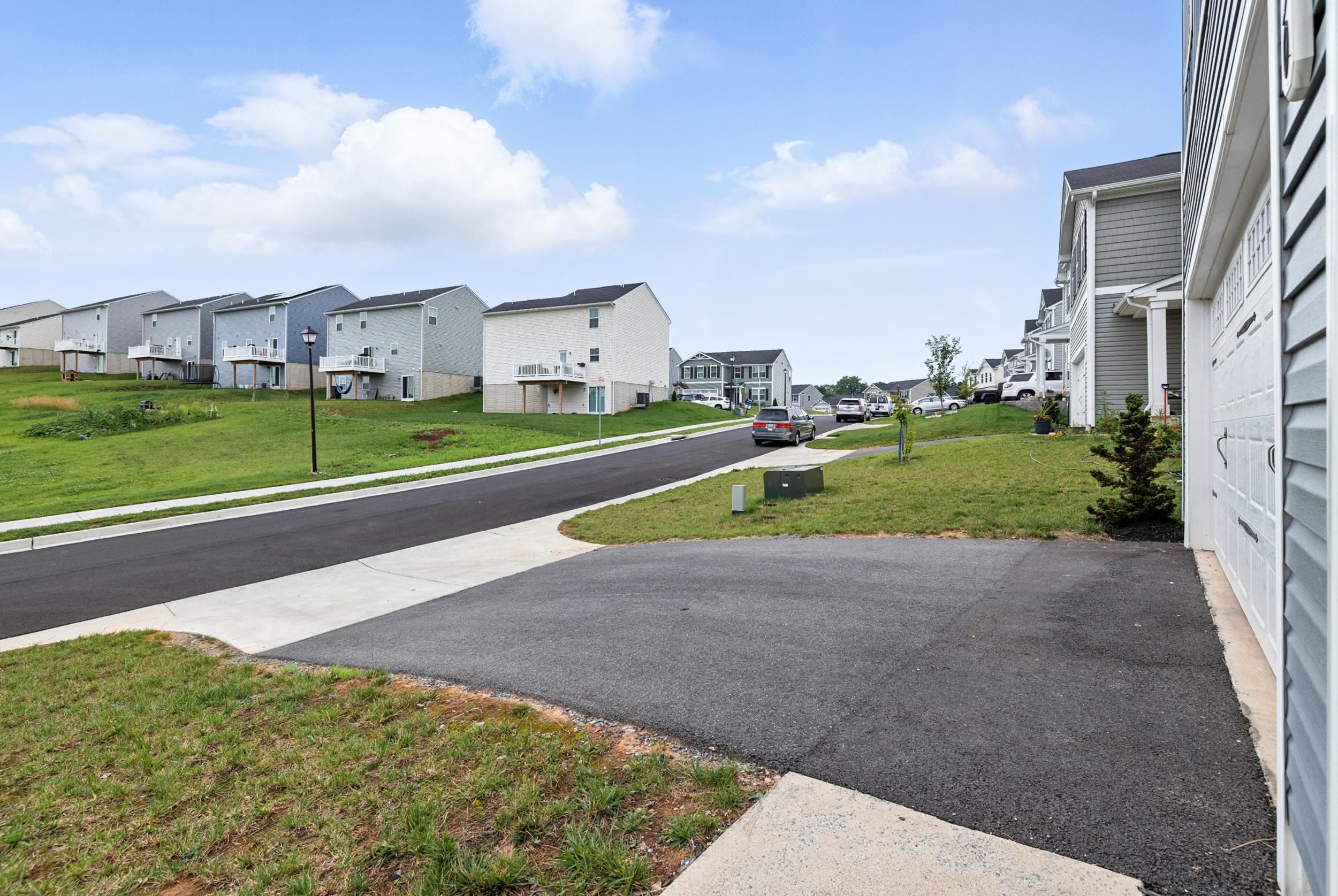 550 GROMMET DR, ROCKINGHAM, Virginia 22801, 5 Bedrooms Bedrooms, ,2 BathroomsBathrooms,Residential,550 Grommet Dr, Rockingham, VA 22801,550 GROMMET DR,666333 MLS # 666333