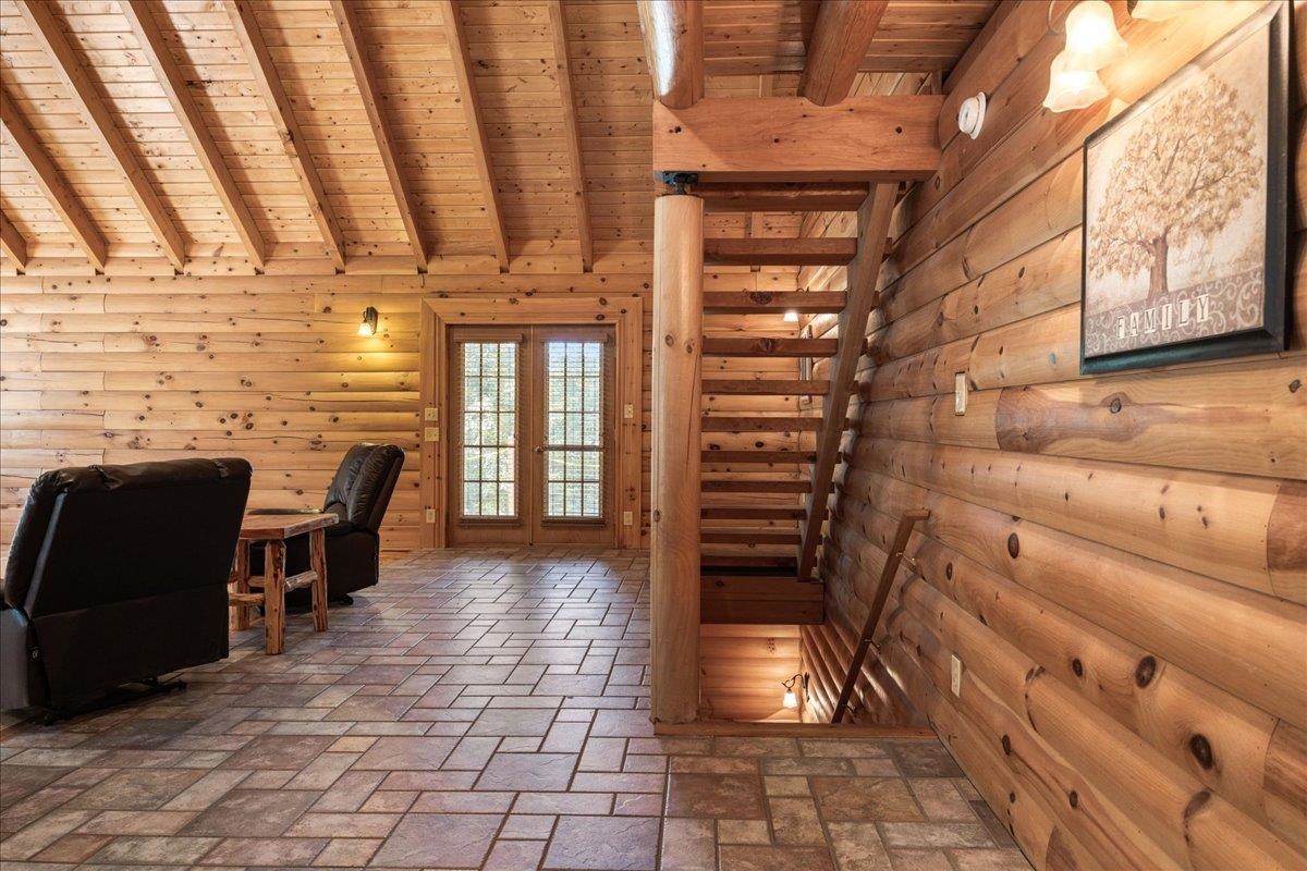 376 TRAYFOOT RD, GROTTOES, Virginia 24441, 3 Bedrooms Bedrooms, ,2 BathroomsBathrooms,Residential,376 TRAYFOOT RD,666337 MLS # 666337