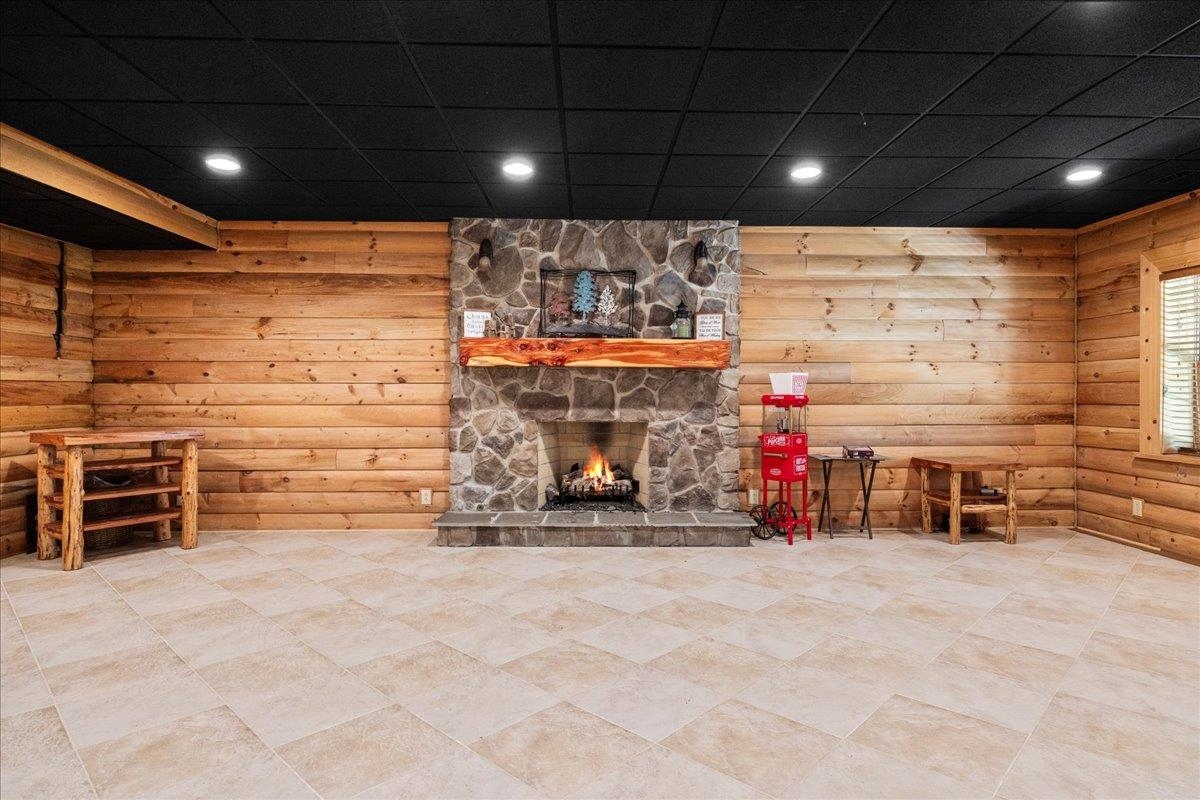 376 TRAYFOOT RD, GROTTOES, Virginia 24441, 3 Bedrooms Bedrooms, ,2 BathroomsBathrooms,Residential,376 TRAYFOOT RD,666337 MLS # 666337