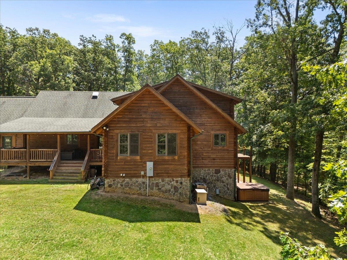 376 TRAYFOOT RD, GROTTOES, Virginia 24441, 3 Bedrooms Bedrooms, ,2 BathroomsBathrooms,Residential,376 TRAYFOOT RD,666337 MLS # 666337