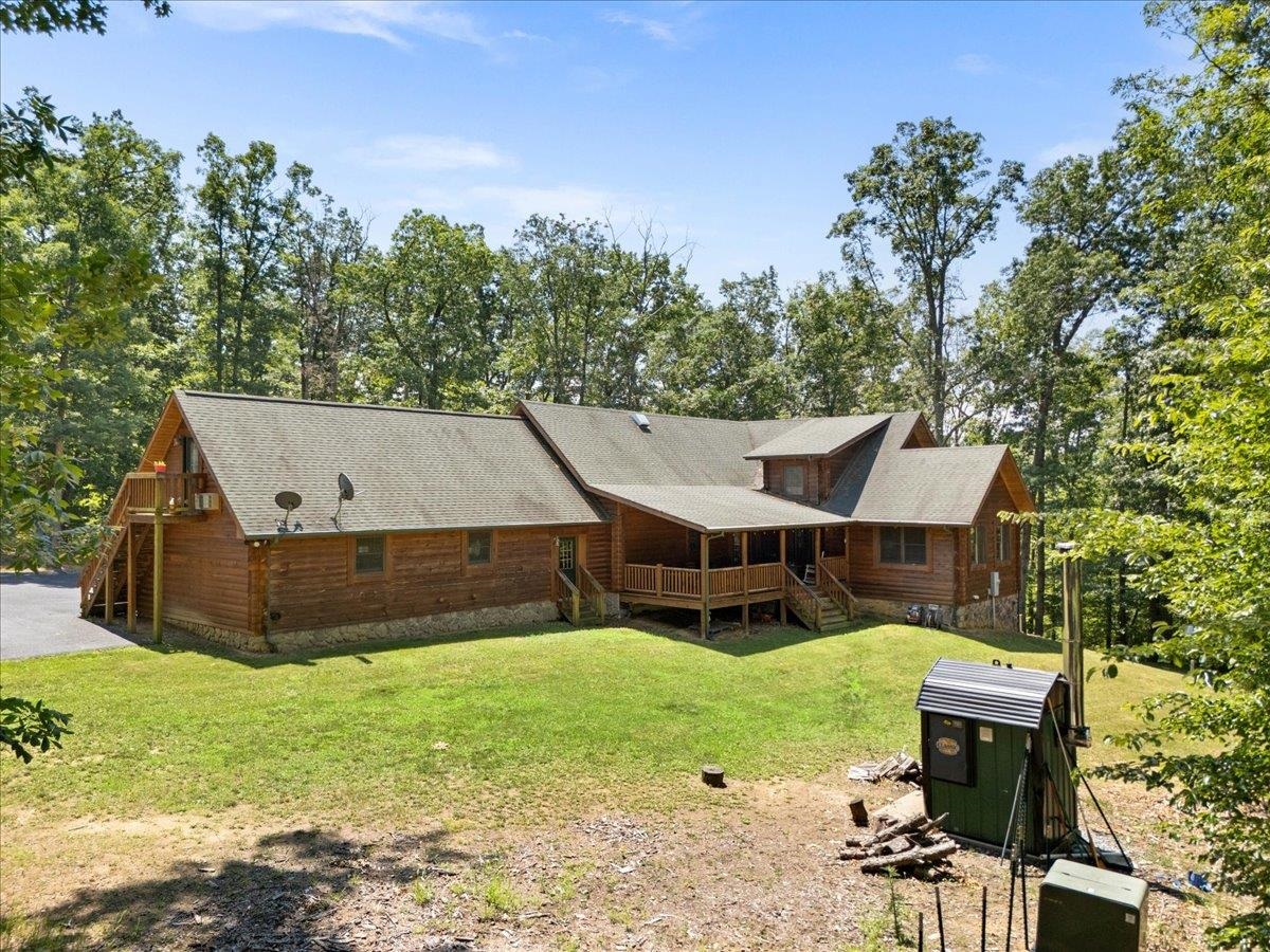 376 TRAYFOOT RD, GROTTOES, Virginia 24441, 3 Bedrooms Bedrooms, ,2 BathroomsBathrooms,Residential,376 TRAYFOOT RD,666337 MLS # 666337