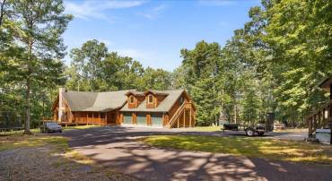 376 TRAYFOOT RD, GROTTOES, Virginia 24441, 3 Bedrooms Bedrooms, ,2 BathroomsBathrooms,Residential,376 TRAYFOOT RD,666337 MLS # 666337
