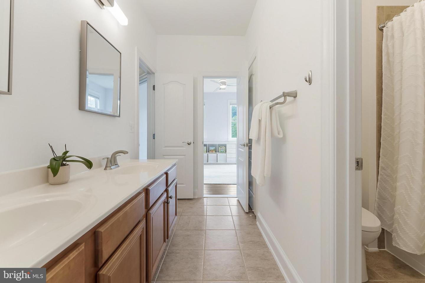 43600 HABITAT CIR, LEESBURG, Virginia 20176, 5 Bedrooms Bedrooms, ,3 BathroomsBathrooms,Residential,For sale,43600 HABITAT CIR,VALO2098770 MLS # VALO2098770