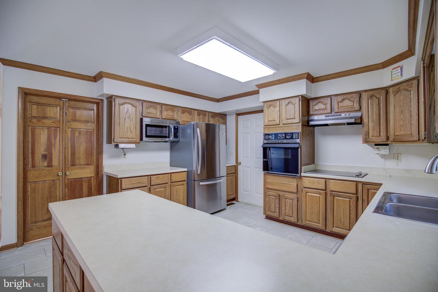 9708 S PARK CIR, FAIRFAX STATION, Virginia 22039, 4 Bedrooms Bedrooms, ,2 BathroomsBathrooms,Residential,For sale,9708 S PARK CIR,VAFX2248656 MLS # VAFX2248656