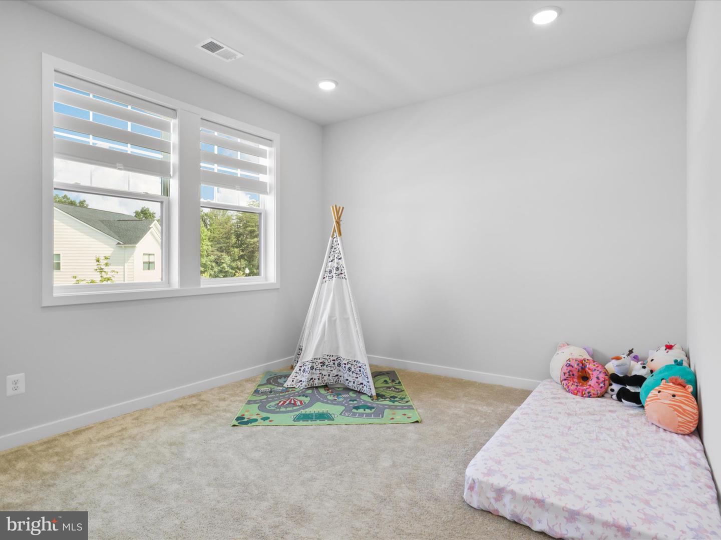 22793 STRATUS PL, ASHBURN, Virginia 20148, 5 Bedrooms Bedrooms, ,5 BathroomsBathrooms,Residential,For sale,22793 STRATUS PL,VALO2100194 MLS # VALO2100194