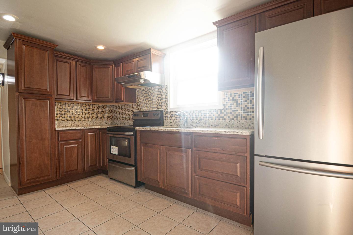 1262 EVERETT AVE, WOODBRIDGE, Virginia 22191, 4 Bedrooms Bedrooms, ,2 BathroomsBathrooms,Residential,For sale,1262 EVERETT AVE,VAPW2098166 MLS # VAPW2098166