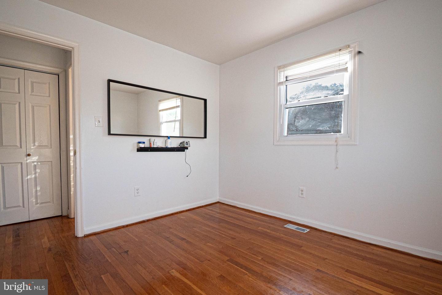 1262 EVERETT AVE, WOODBRIDGE, Virginia 22191, 4 Bedrooms Bedrooms, ,2 BathroomsBathrooms,Residential,For sale,1262 EVERETT AVE,VAPW2098166 MLS # VAPW2098166
