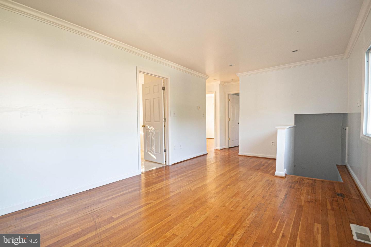 1262 EVERETT AVE, WOODBRIDGE, Virginia 22191, 4 Bedrooms Bedrooms, ,2 BathroomsBathrooms,Residential,For sale,1262 EVERETT AVE,VAPW2098166 MLS # VAPW2098166