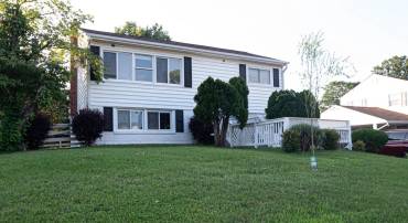 1262 EVERETT AVE, WOODBRIDGE, Virginia 22191, 4 Bedrooms Bedrooms, ,2 BathroomsBathrooms,Residential,For sale,1262 EVERETT AVE,VAPW2098166 MLS # VAPW2098166