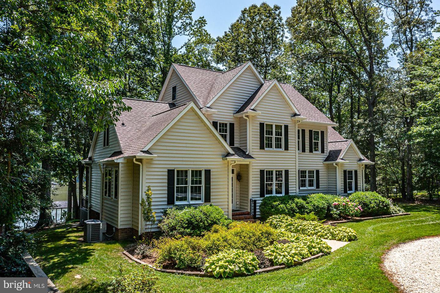 858 HARMONY HILLS CIR, HEATHSVILLE, Virginia 22473, 4 Bedrooms Bedrooms, ,3 BathroomsBathrooms,Residential,For sale,858 HARMONY HILLS CIR,VANV2001664 MLS # VANV2001664