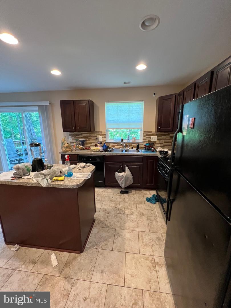 6521 BROAD CREEK OVERLOOK, FREDERICKSBURG, Virginia 22407, 4 Bedrooms Bedrooms, ,2 BathroomsBathrooms,Residential,For sale,6521 BROAD CREEK OVERLOOK,VASP2034384 MLS # VASP2034384