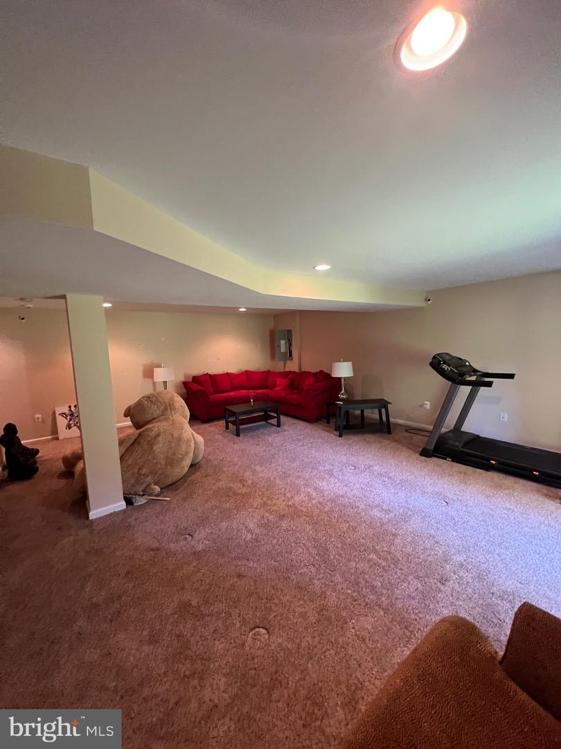 6521 BROAD CREEK OVERLOOK, FREDERICKSBURG, Virginia 22407, 4 Bedrooms Bedrooms, ,2 BathroomsBathrooms,Residential,For sale,6521 BROAD CREEK OVERLOOK,VASP2034384 MLS # VASP2034384