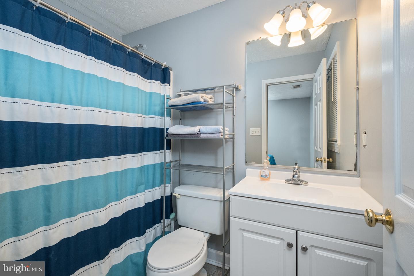 16998 E SUMMIT AVE, ELKTON, Virginia 22827, 5 Bedrooms Bedrooms, ,5 BathroomsBathrooms,Residential,For sale,16998 E SUMMIT AVE,VARO2002422 MLS # VARO2002422