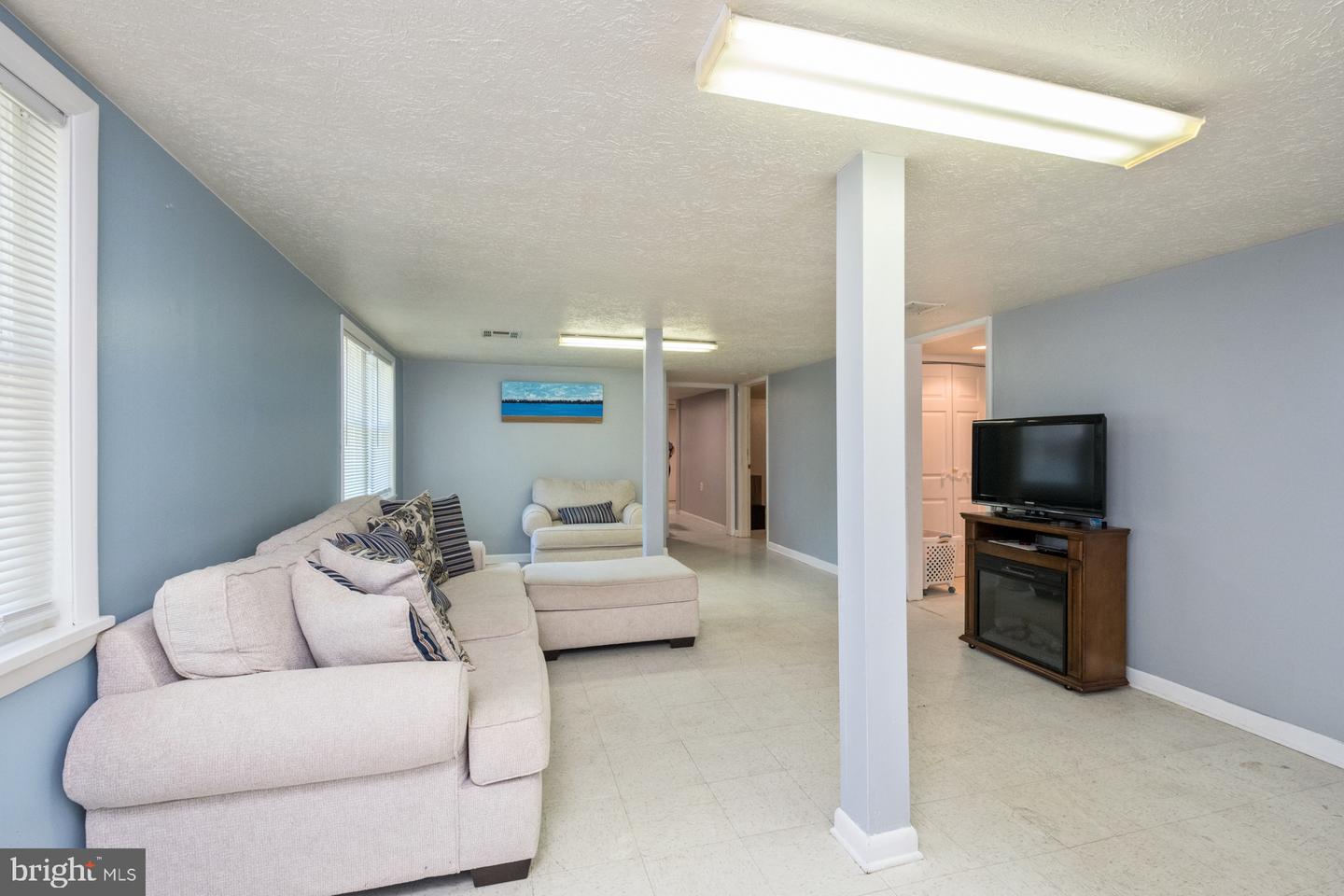 16998 E SUMMIT AVE, ELKTON, Virginia 22827, 5 Bedrooms Bedrooms, ,5 BathroomsBathrooms,Residential,For sale,16998 E SUMMIT AVE,VARO2002422 MLS # VARO2002422