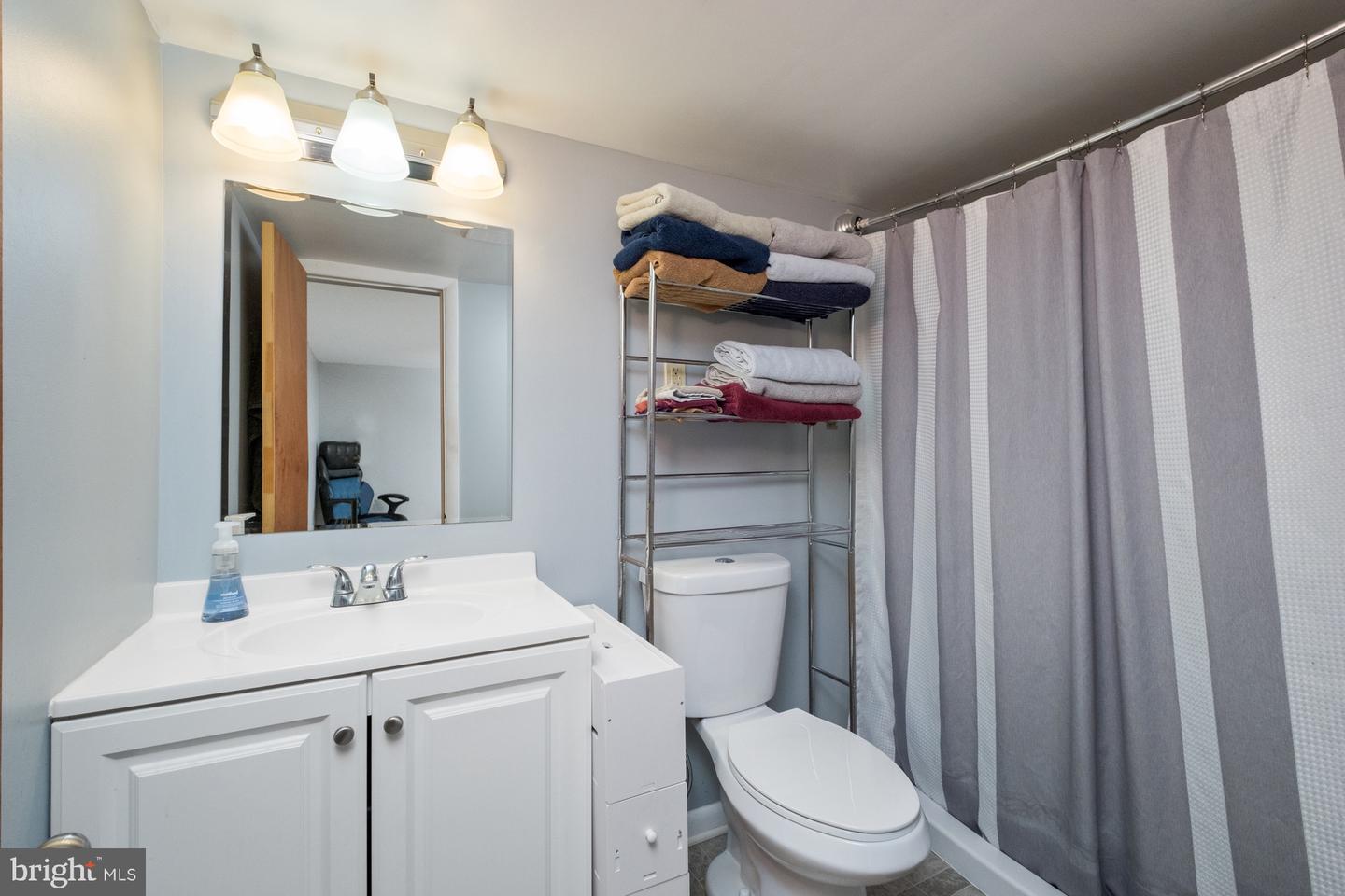 16998 E SUMMIT AVE, ELKTON, Virginia 22827, 5 Bedrooms Bedrooms, ,5 BathroomsBathrooms,Residential,For sale,16998 E SUMMIT AVE,VARO2002422 MLS # VARO2002422