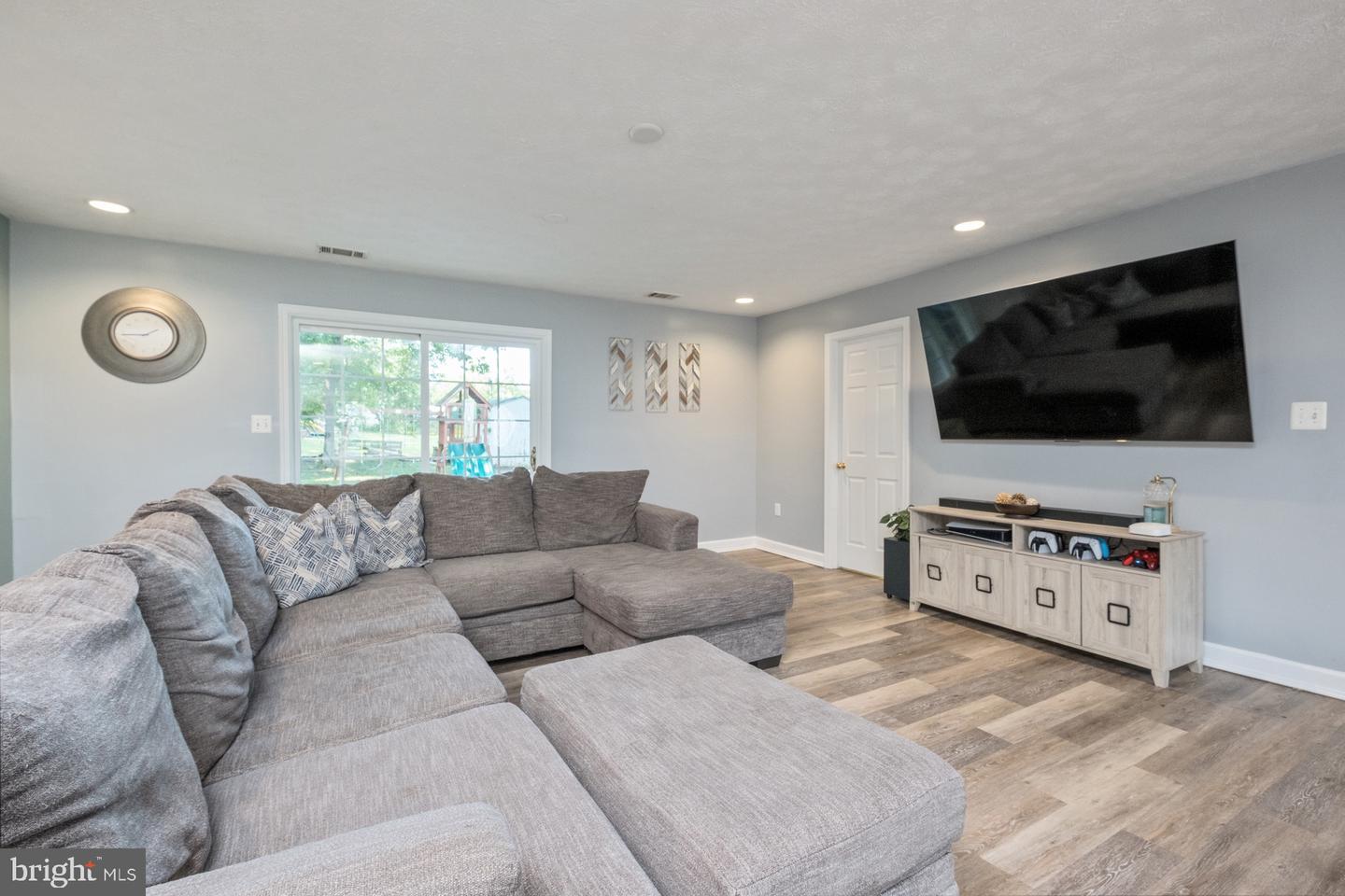 16998 E SUMMIT AVE, ELKTON, Virginia 22827, 5 Bedrooms Bedrooms, ,5 BathroomsBathrooms,Residential,For sale,16998 E SUMMIT AVE,VARO2002422 MLS # VARO2002422