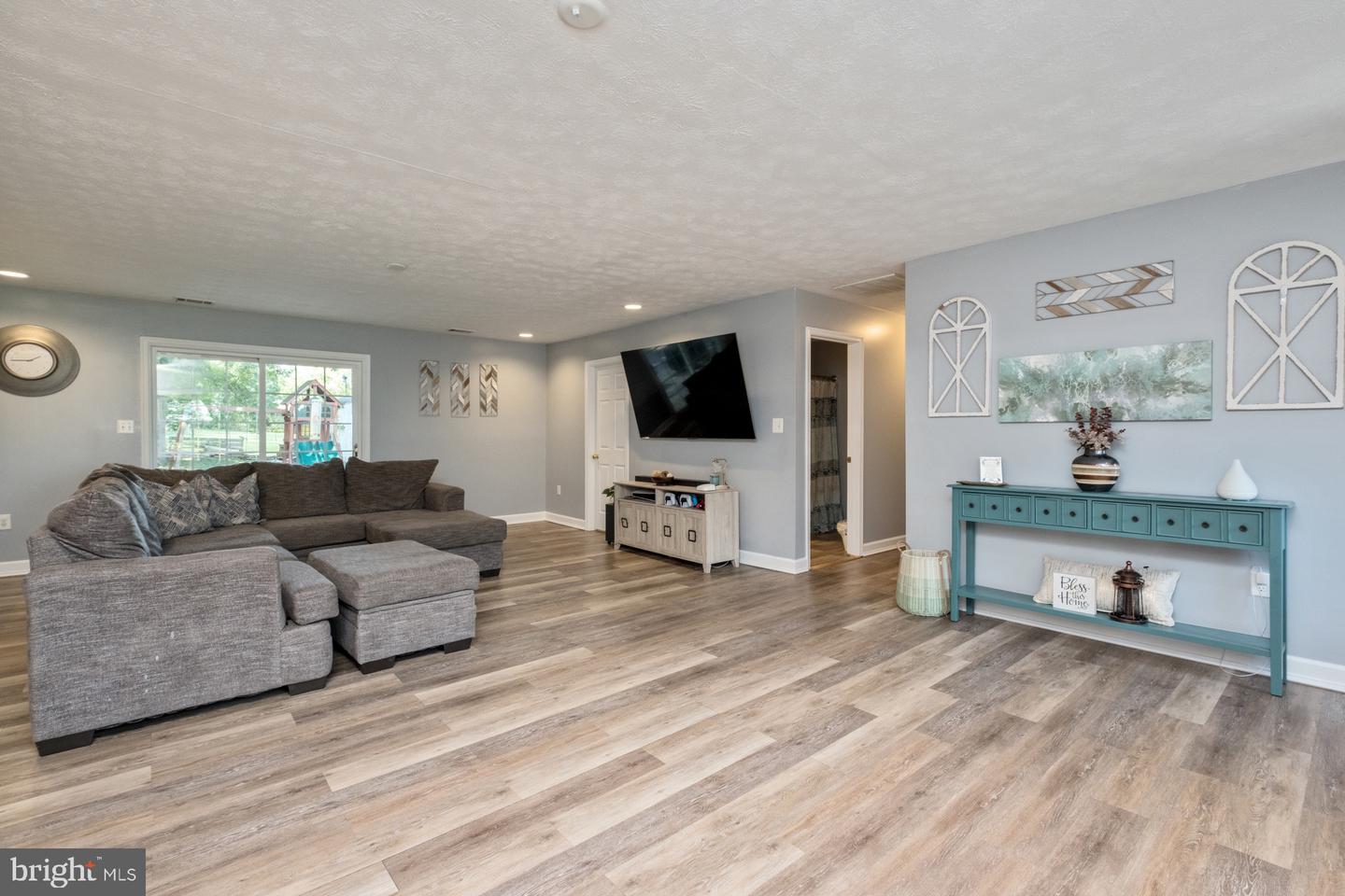 16998 E SUMMIT AVE, ELKTON, Virginia 22827, 5 Bedrooms Bedrooms, ,5 BathroomsBathrooms,Residential,For sale,16998 E SUMMIT AVE,VARO2002422 MLS # VARO2002422