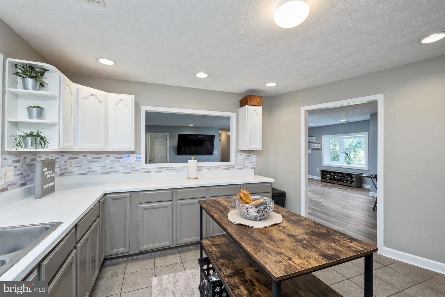 16998 E SUMMIT AVE, ELKTON, Virginia 22827, 5 Bedrooms Bedrooms, ,5 BathroomsBathrooms,Residential,For sale,16998 E SUMMIT AVE,VARO2002422 MLS # VARO2002422
