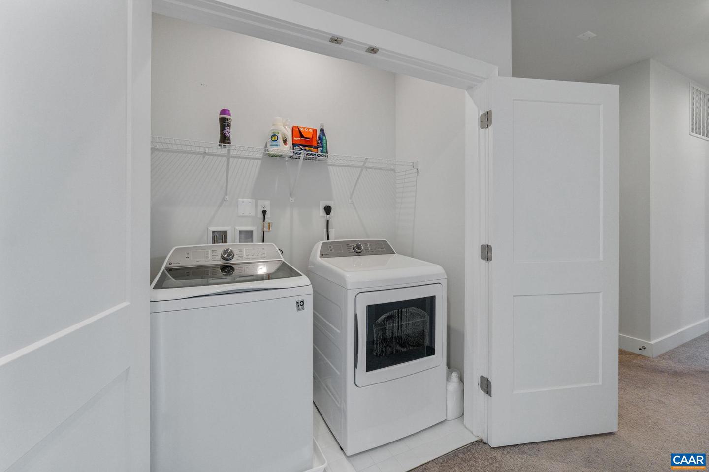 802 WESLEY LN #B, CHARLOTTESVILLE, Virginia 22911, 3 Bedrooms Bedrooms, ,2 BathroomsBathrooms,Residential,For sale,802 WESLEY LN #B,666318 MLS # 666318