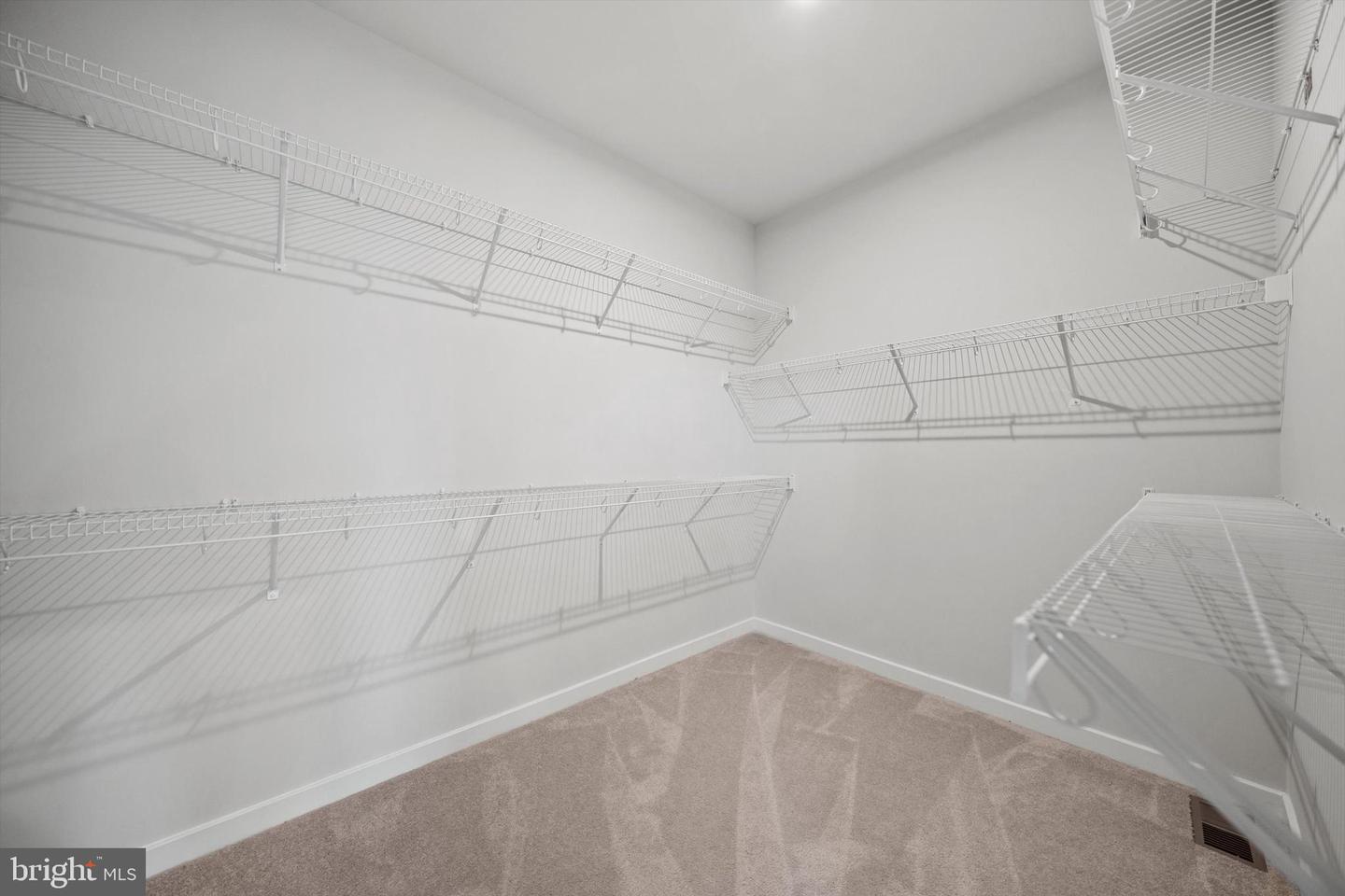 14256 NEWBROOK DR, CHANTILLY, Virginia 20151, 3 Bedrooms Bedrooms, ,2 BathroomsBathrooms,Residential,For sale,14256 NEWBROOK DR,VAFX2253096 MLS # VAFX2253096