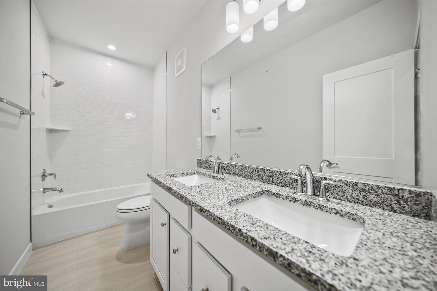 14256 NEWBROOK DR, CHANTILLY, Virginia 20151, 3 Bedrooms Bedrooms, ,2 BathroomsBathrooms,Residential,For sale,14256 NEWBROOK DR,VAFX2253096 MLS # VAFX2253096