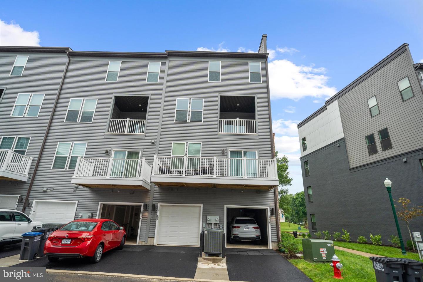 14256 NEWBROOK DR, CHANTILLY, Virginia 20151, 3 Bedrooms Bedrooms, ,2 BathroomsBathrooms,Residential,For sale,14256 NEWBROOK DR,VAFX2253096 MLS # VAFX2253096