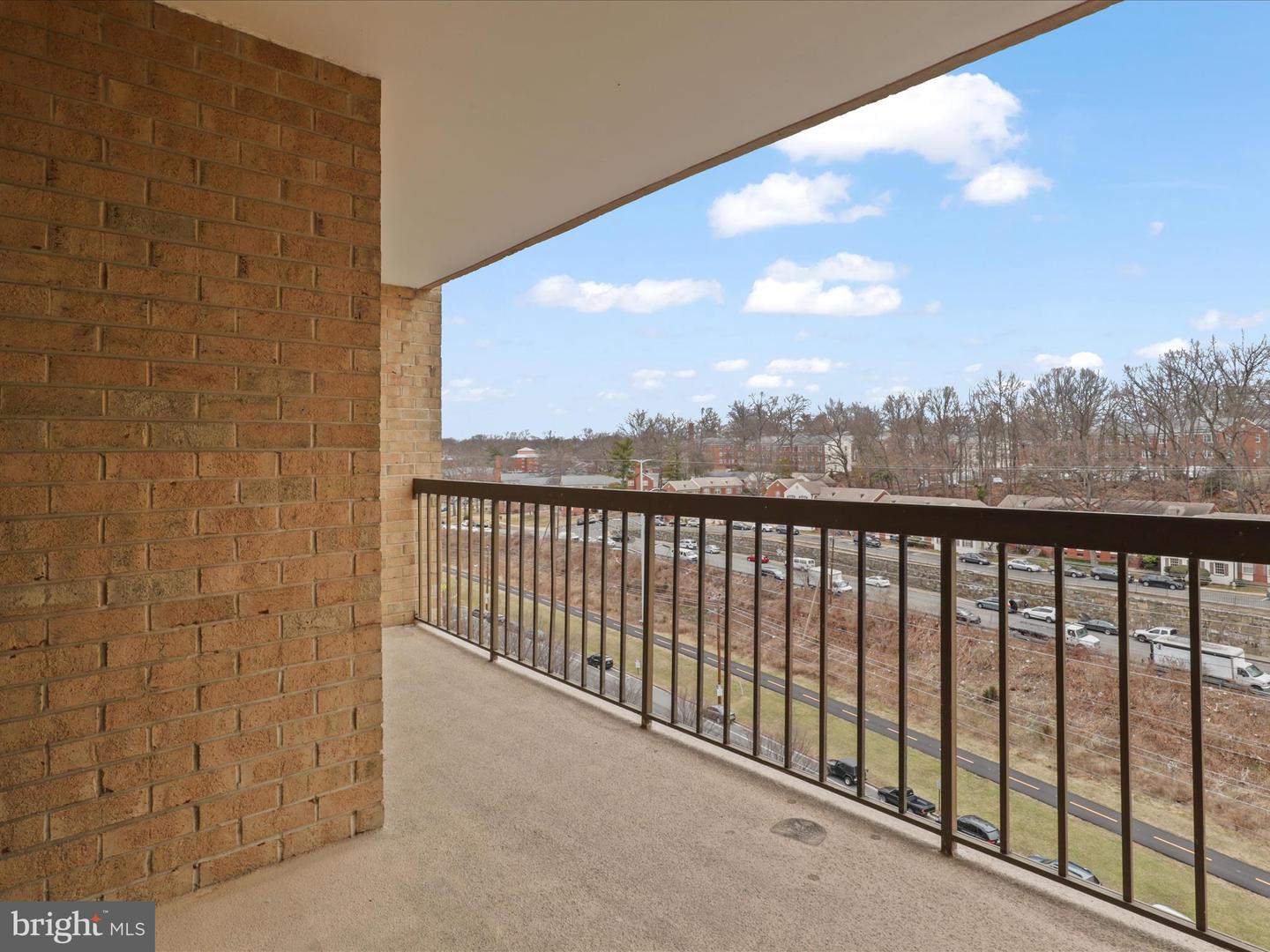 4500 S FOUR MILE RUN DR #927, ARLINGTON, Virginia 22204, 1 Bedroom Bedrooms, ,1 BathroomBathrooms,Residential,For sale,4500 S FOUR MILE RUN DR #927,VAAR2060124 MLS # VAAR2060124