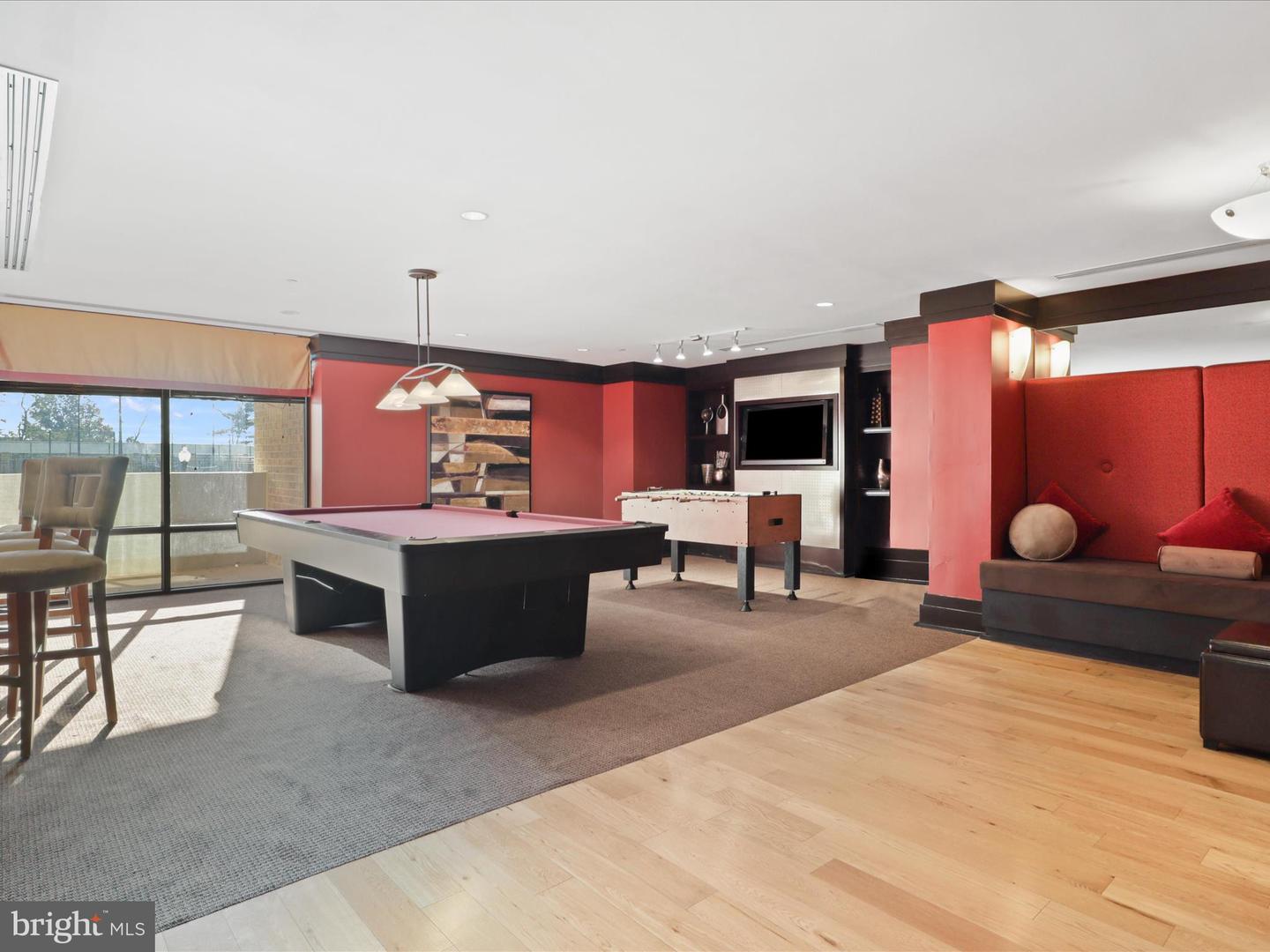 4500 S FOUR MILE RUN DR #927, ARLINGTON, Virginia 22204, 1 Bedroom Bedrooms, ,1 BathroomBathrooms,Residential,For sale,4500 S FOUR MILE RUN DR #927,VAAR2060124 MLS # VAAR2060124