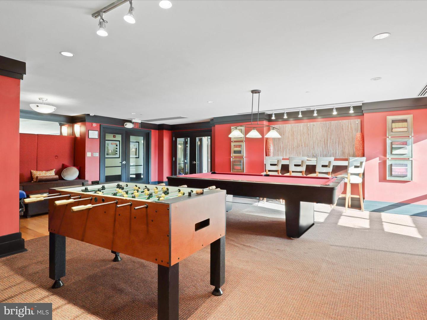 4500 S FOUR MILE RUN DR #927, ARLINGTON, Virginia 22204, 1 Bedroom Bedrooms, ,1 BathroomBathrooms,Residential,For sale,4500 S FOUR MILE RUN DR #927,VAAR2060124 MLS # VAAR2060124