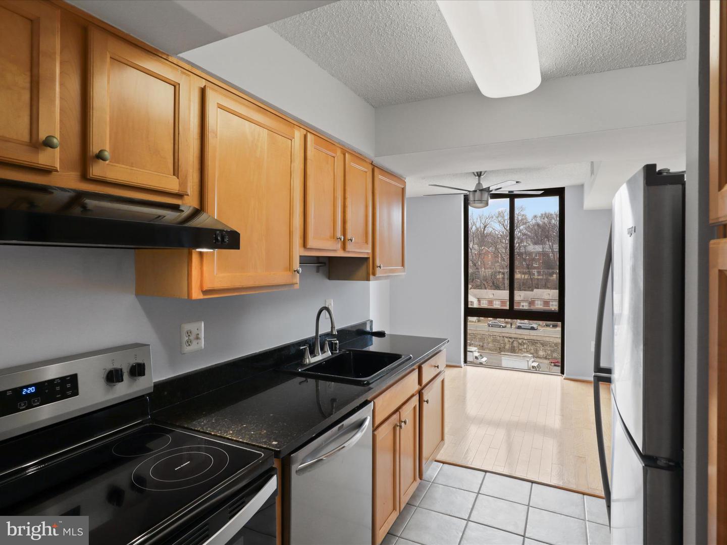 4500 S FOUR MILE RUN DR #927, ARLINGTON, Virginia 22204, 1 Bedroom Bedrooms, ,1 BathroomBathrooms,Residential,For sale,4500 S FOUR MILE RUN DR #927,VAAR2060124 MLS # VAAR2060124