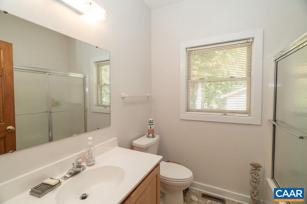 374 WHITE OAK DR, PALMYRA, Virginia 22963, 3 Bedrooms Bedrooms, ,2 BathroomsBathrooms,Residential,For sale,374 WHITE OAK DR,666320 MLS # 666320
