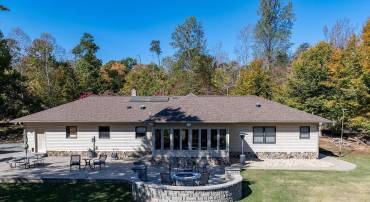 374 WHITE OAK DR, PALMYRA, Virginia 22963, 3 Bedrooms Bedrooms, ,2 BathroomsBathrooms,Residential,For sale,374 WHITE OAK DR,666320 MLS # 666320