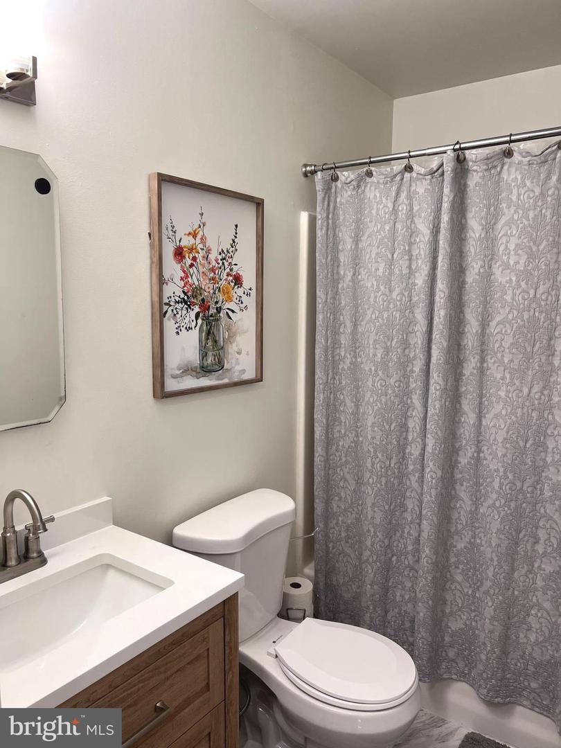 2691 24TH RD S, ARLINGTON, Virginia 22206, 3 Bedrooms Bedrooms, ,3 BathroomsBathrooms,Residential,For sale,2691 24TH RD S,VAAR2060128 MLS # VAAR2060128