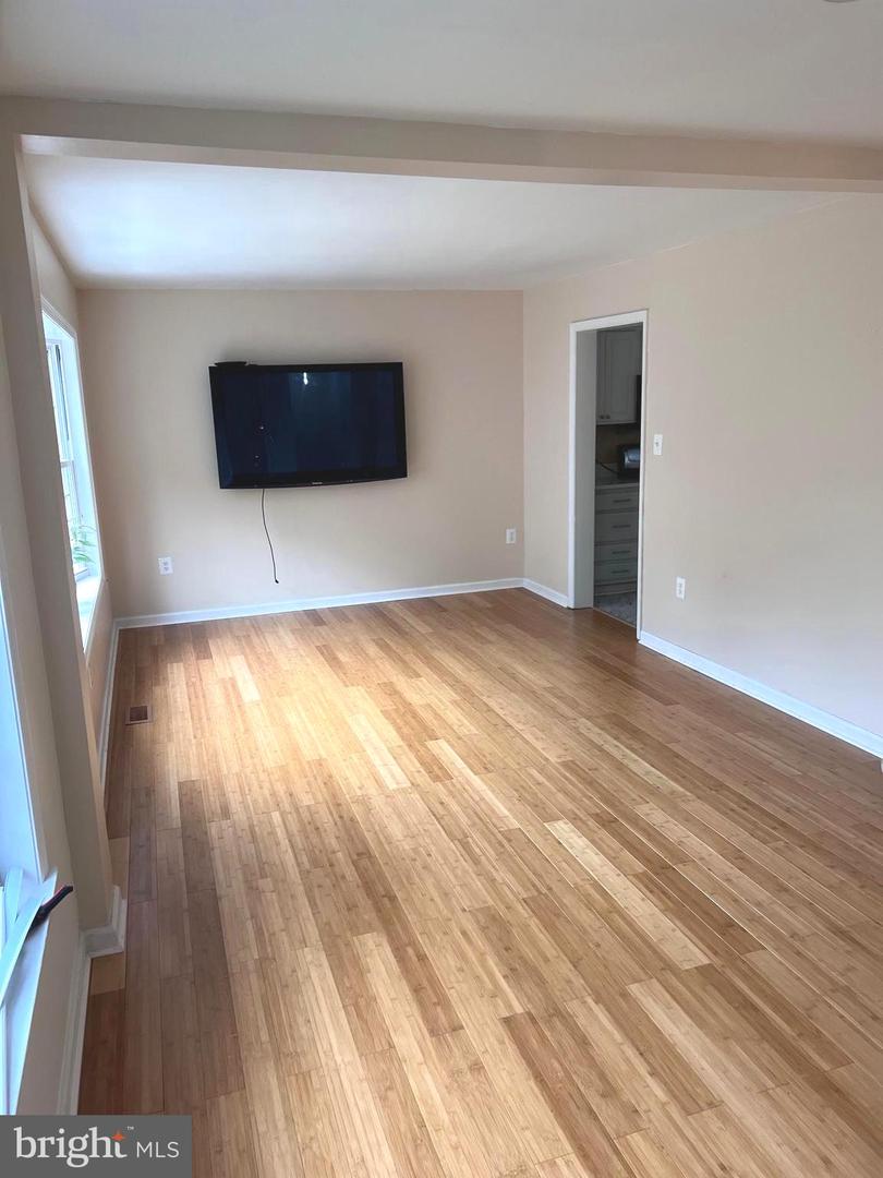 2691 24TH RD S, ARLINGTON, Virginia 22206, 3 Bedrooms Bedrooms, ,3 BathroomsBathrooms,Residential,For sale,2691 24TH RD S,VAAR2060128 MLS # VAAR2060128
