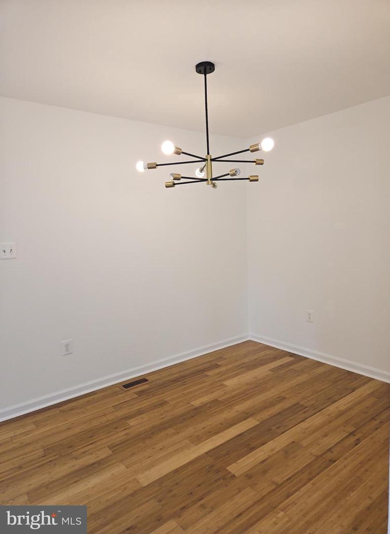 2691 24TH RD S, ARLINGTON, Virginia 22206, 3 Bedrooms Bedrooms, ,3 BathroomsBathrooms,Residential,For sale,2691 24TH RD S,VAAR2060128 MLS # VAAR2060128