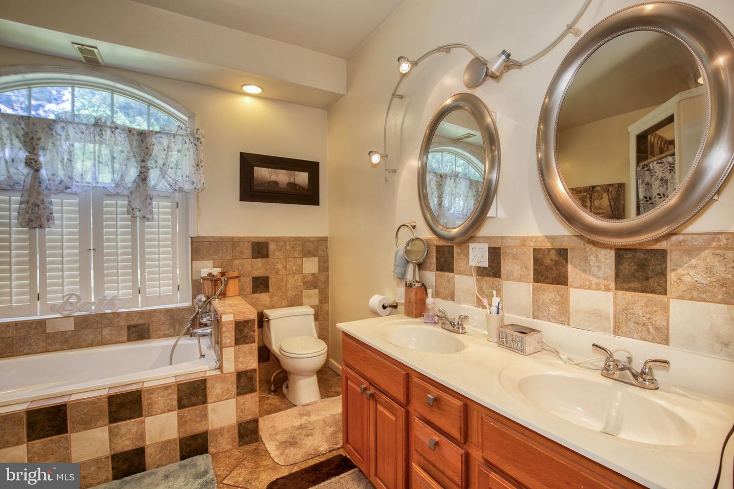 120 TWIN HARBOR RD, REEDVILLE, Virginia 22539, 4 Bedrooms Bedrooms, ,3 BathroomsBathrooms,Residential,For sale,120 TWIN HARBOR RD,VANV2001670 MLS # VANV2001670
