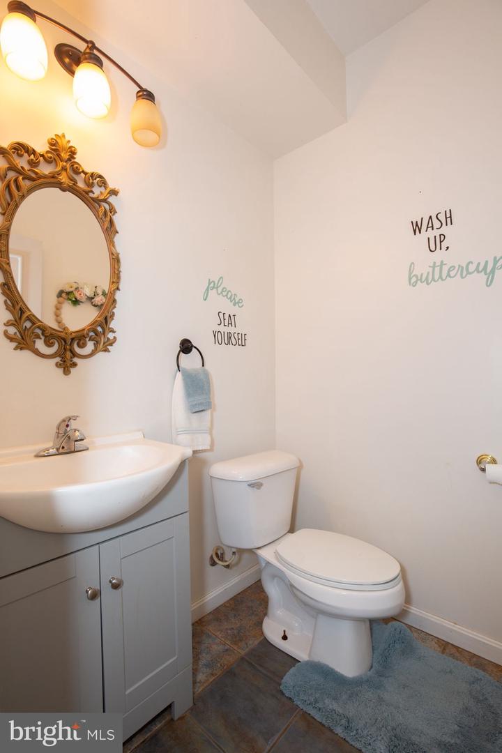 120 TWIN HARBOR RD, REEDVILLE, Virginia 22539, 4 Bedrooms Bedrooms, ,3 BathroomsBathrooms,Residential,For sale,120 TWIN HARBOR RD,VANV2001670 MLS # VANV2001670