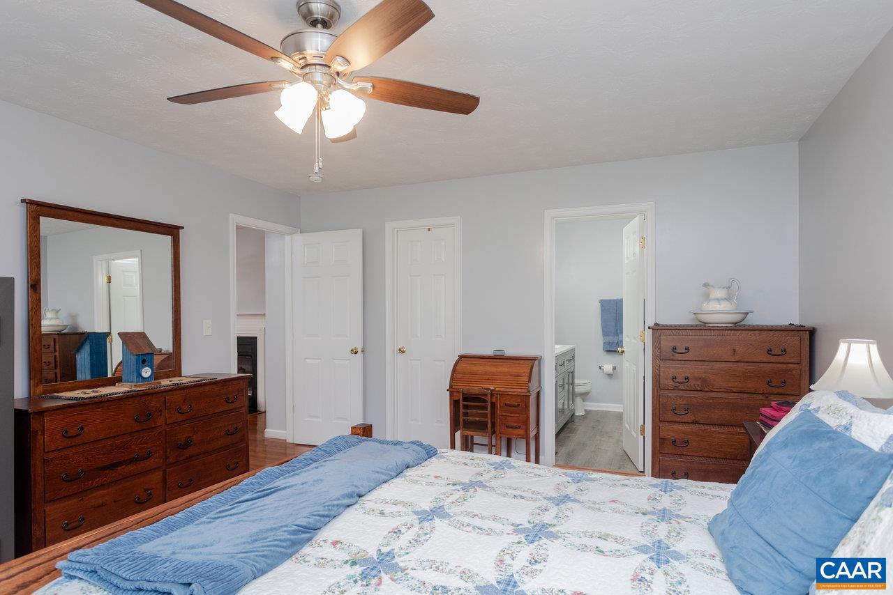 391 HERMITAGE RD, STAUNTON, Virginia 24401, 3 Bedrooms Bedrooms, ,2 BathroomsBathrooms,Residential,For sale,391 HERMITAGE RD,666339 MLS # 666339