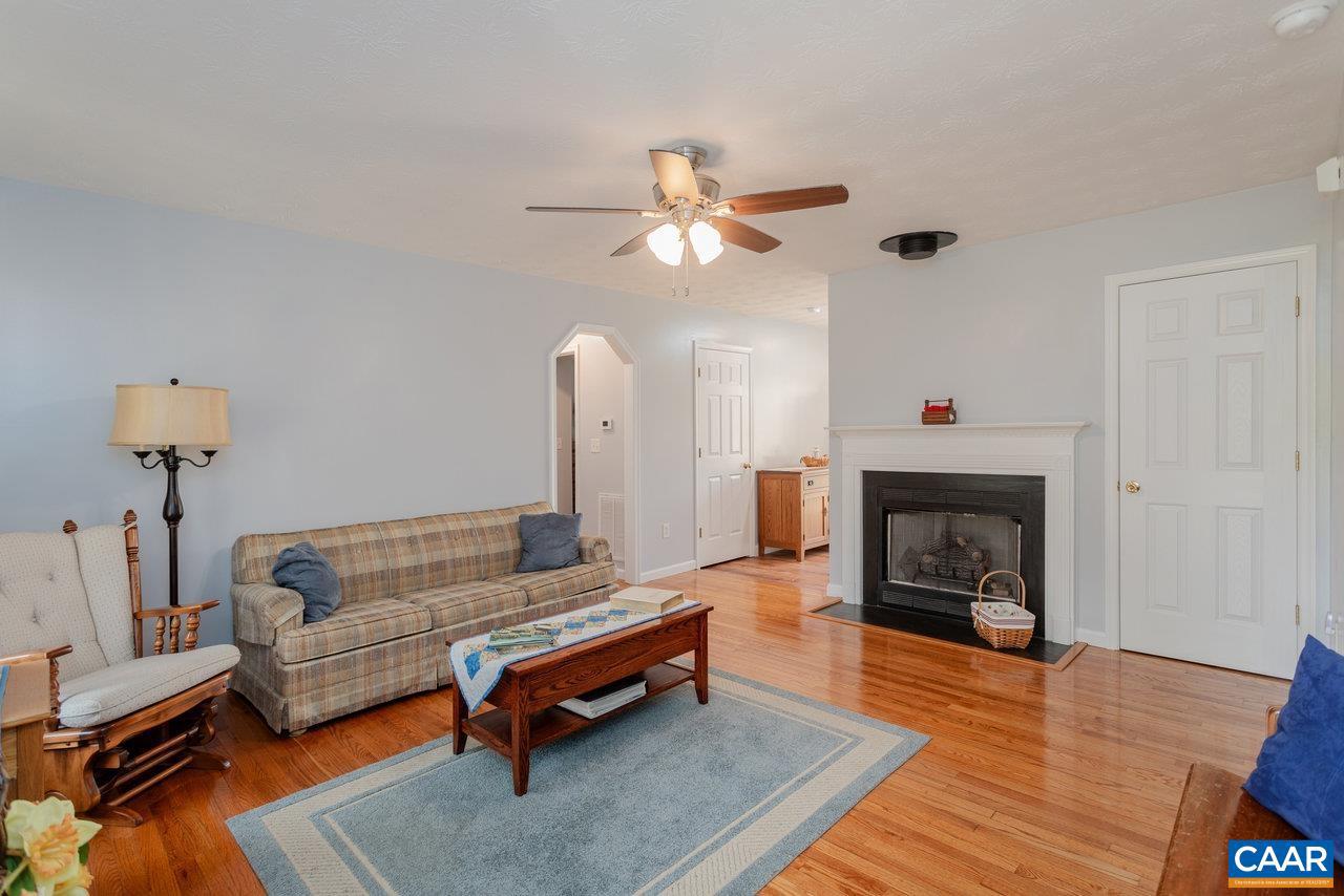391 HERMITAGE RD, STAUNTON, Virginia 24401, 3 Bedrooms Bedrooms, ,2 BathroomsBathrooms,Residential,For sale,391 HERMITAGE RD,666339 MLS # 666339