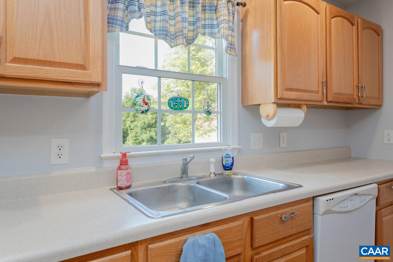 391 HERMITAGE RD, STAUNTON, Virginia 24401, 3 Bedrooms Bedrooms, ,2 BathroomsBathrooms,Residential,For sale,391 HERMITAGE RD,666339 MLS # 666339